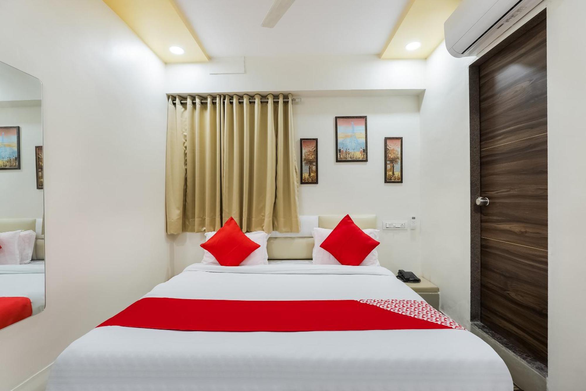 OYO 49102 Hotel Alice Ahmedabad Esterno foto