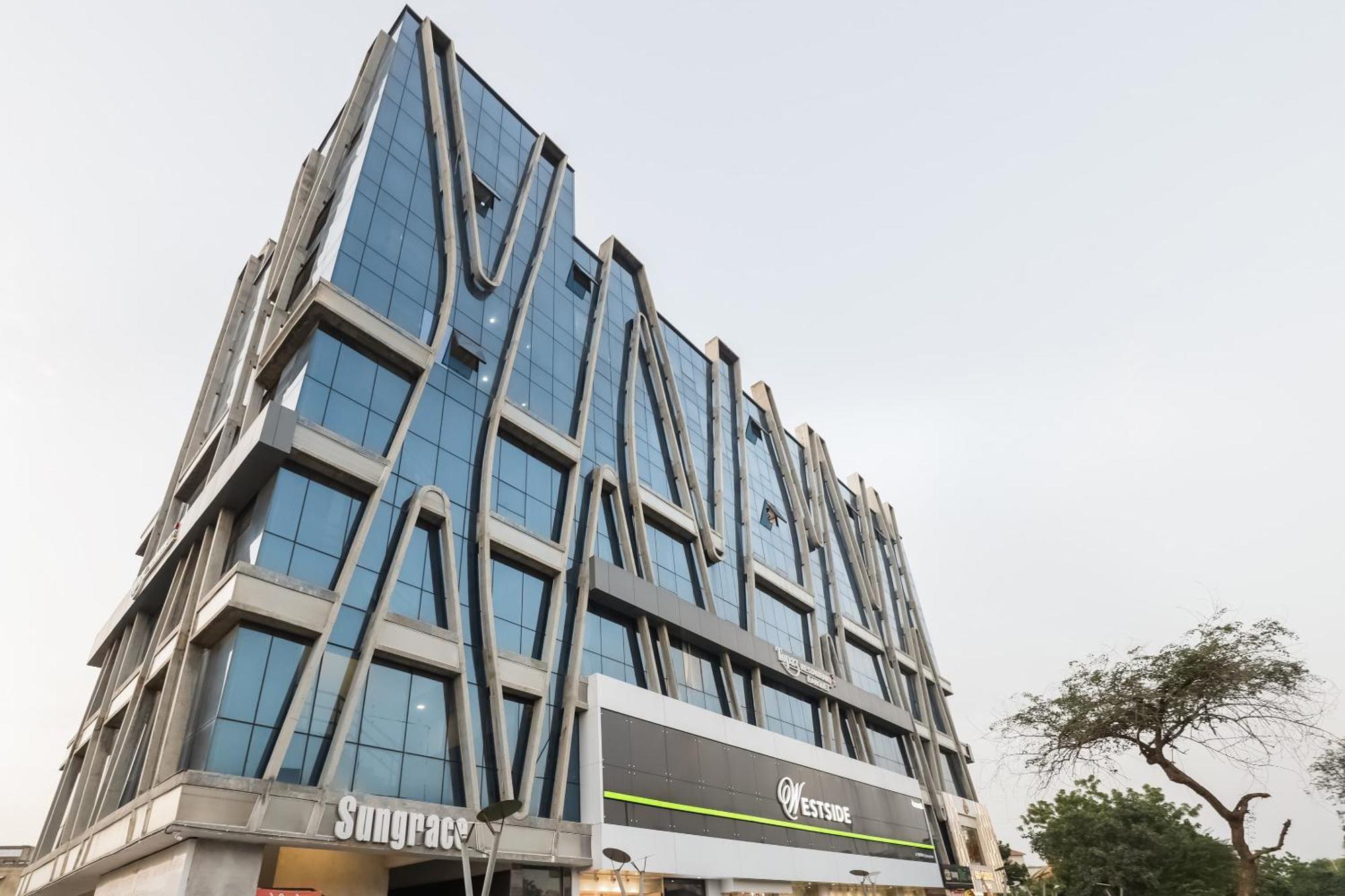 OYO 49102 Hotel Alice Ahmedabad Esterno foto